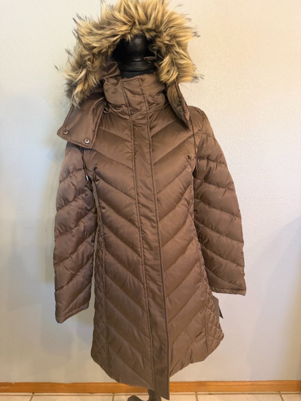 Kenneth Cole New York Long Down Puffer Coat S Faux Fur Hood NWT
